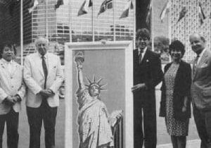 Berlin Wall Unveiling ©